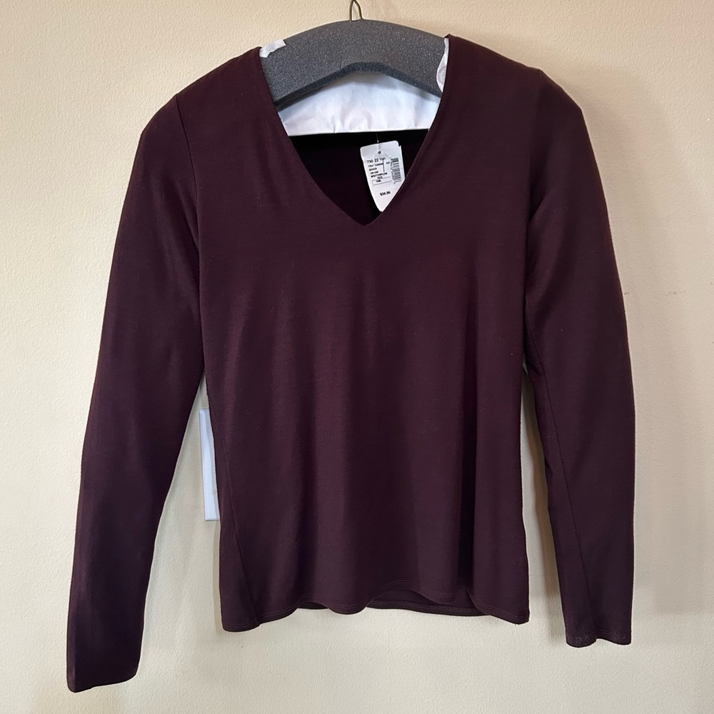 NWT - Winterplum Elie Tahari Long Sleeve Top - Small
